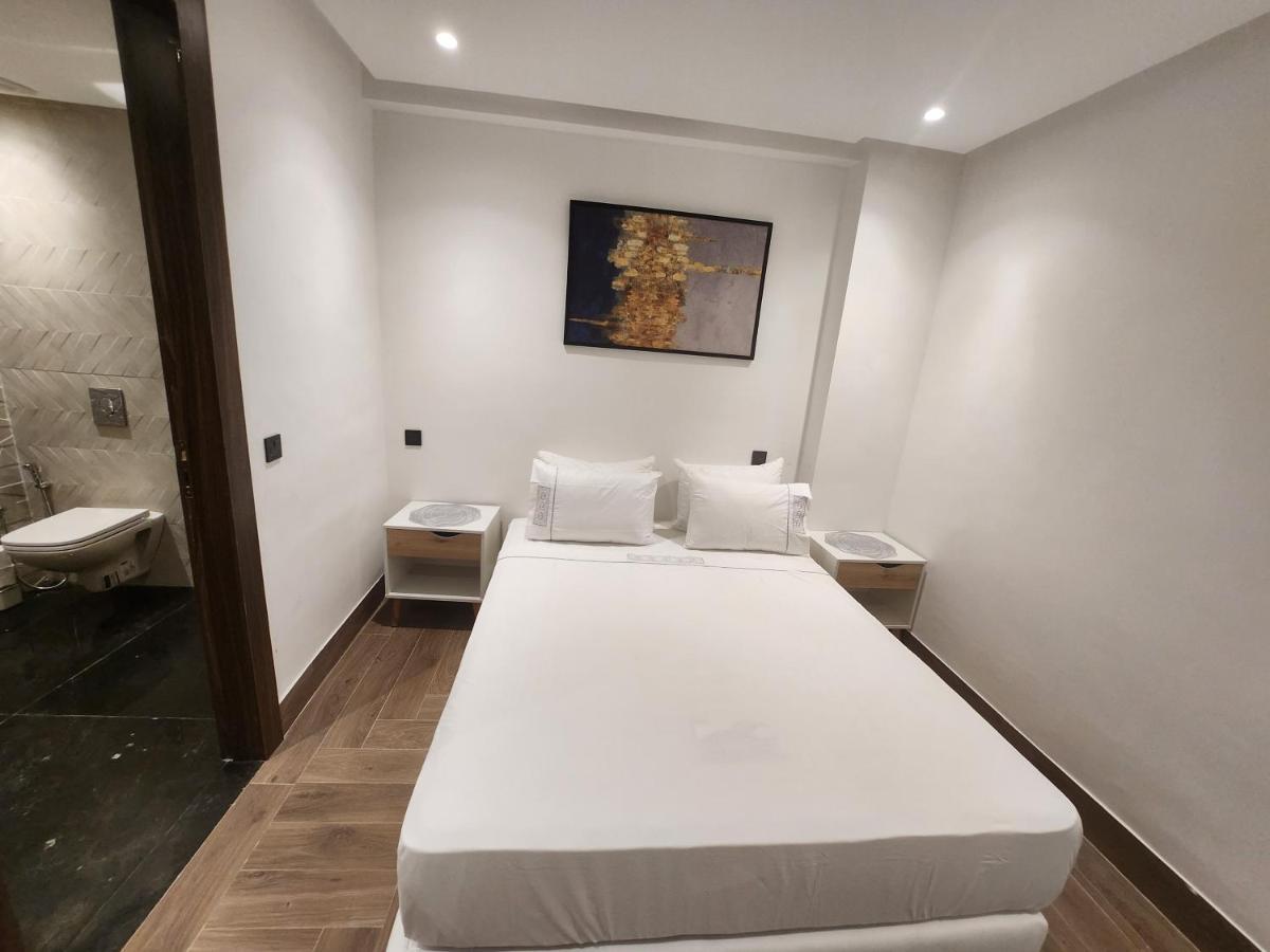 Modern Luxury Retreat: 2-Bedroom Apartment In The Heart Of Marrakech Marrakesh Bagian luar foto
