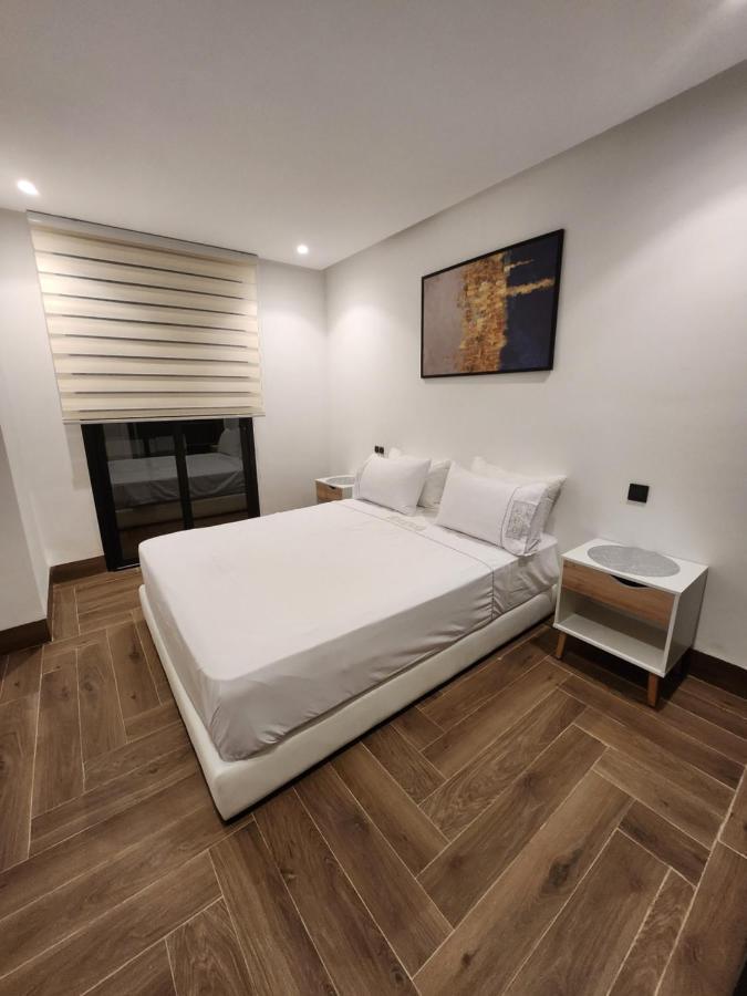Modern Luxury Retreat: 2-Bedroom Apartment In The Heart Of Marrakech Marrakesh Bagian luar foto