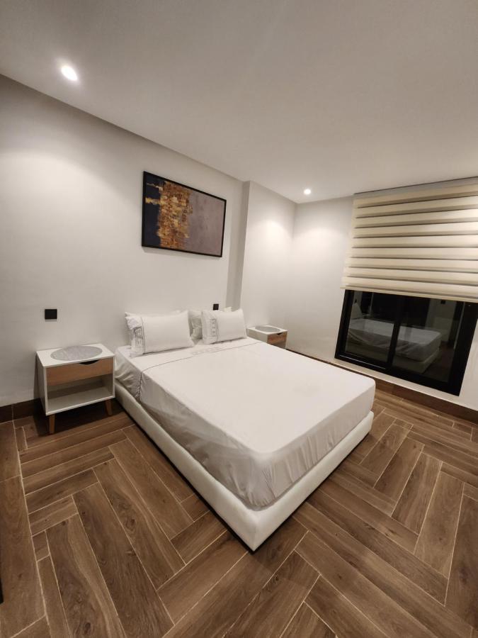 Modern Luxury Retreat: 2-Bedroom Apartment In The Heart Of Marrakech Marrakesh Bagian luar foto